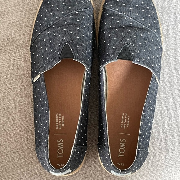Toms Shoes - Toms Blue and White Denim look with white polka dots. Like new. Size 12